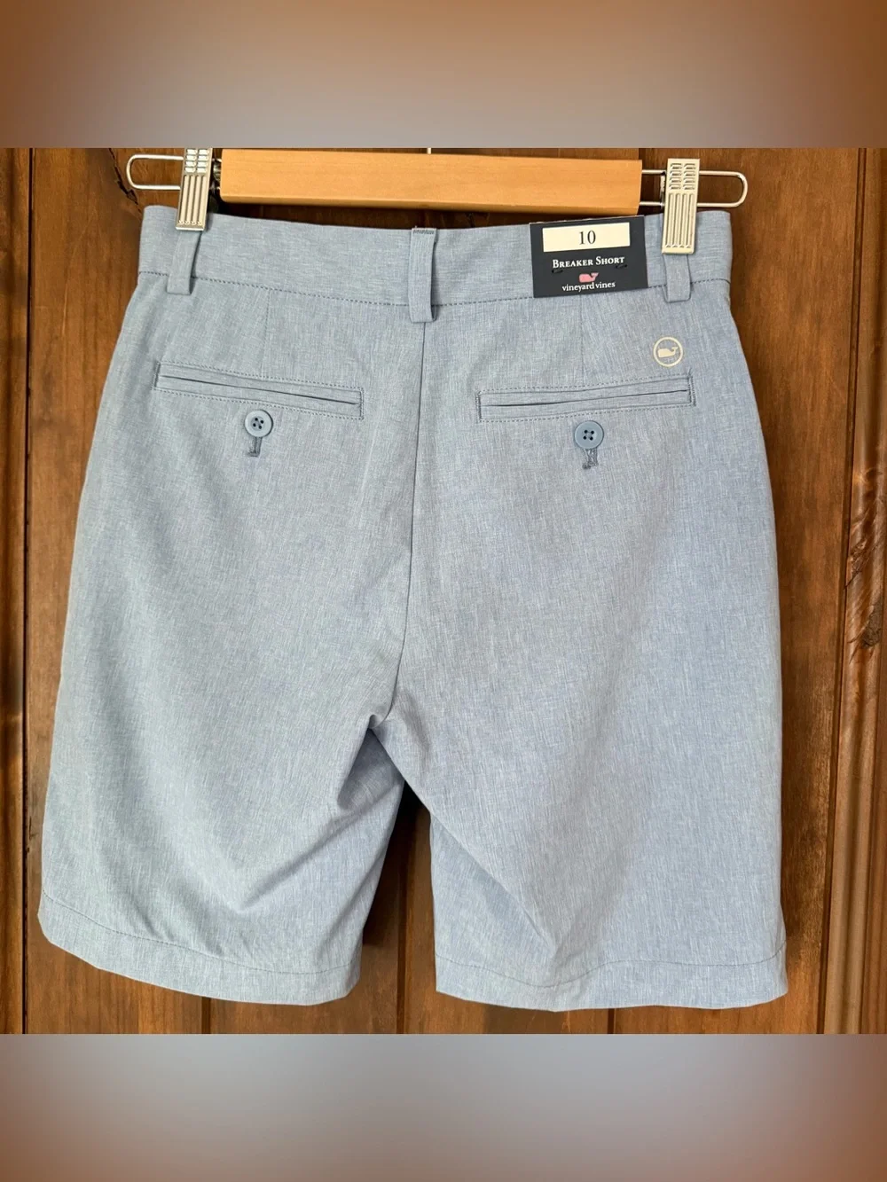 Vineyard Vines Light Blue Boy’s (size 10) Flat-Front Shorts